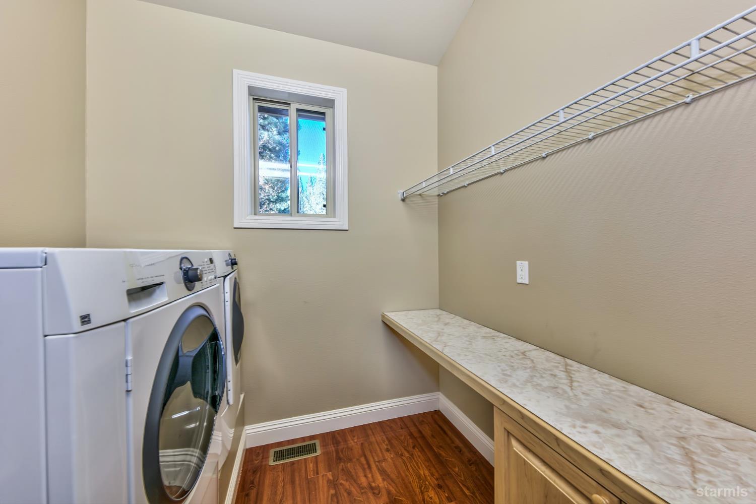 1238 Lone Indian Trail
