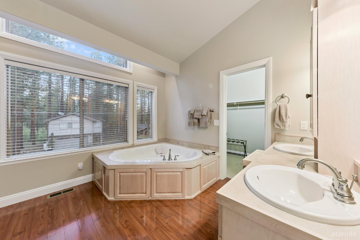 1238 Lone Indian Trail