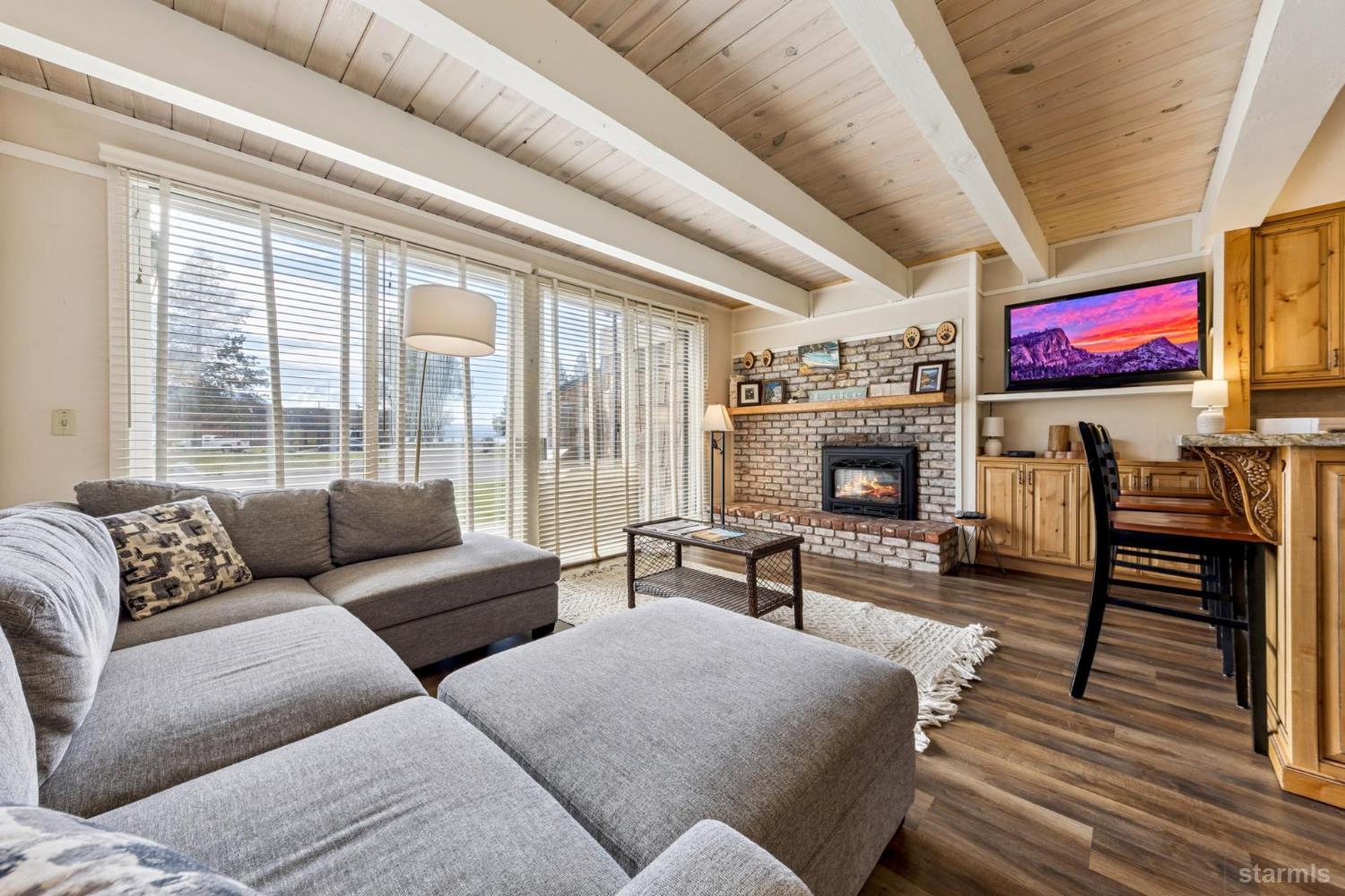 357 Ala Wai Boulevard Unit: 209