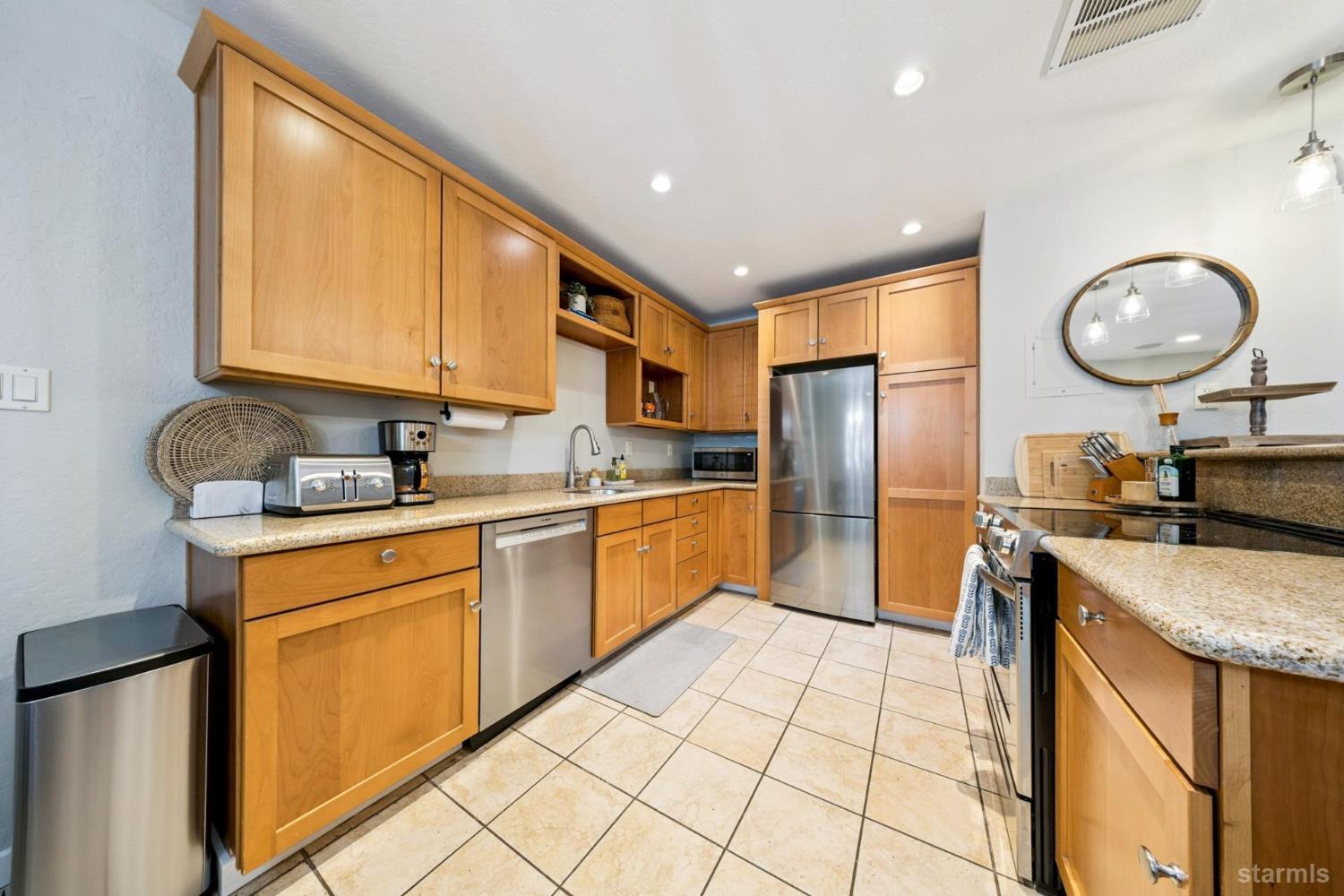 1171 Herbert Avenue Unit: D