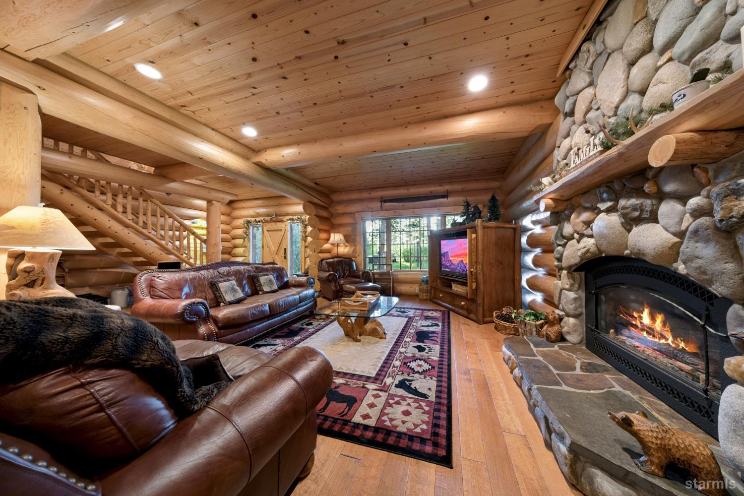 3838 Meadow Road