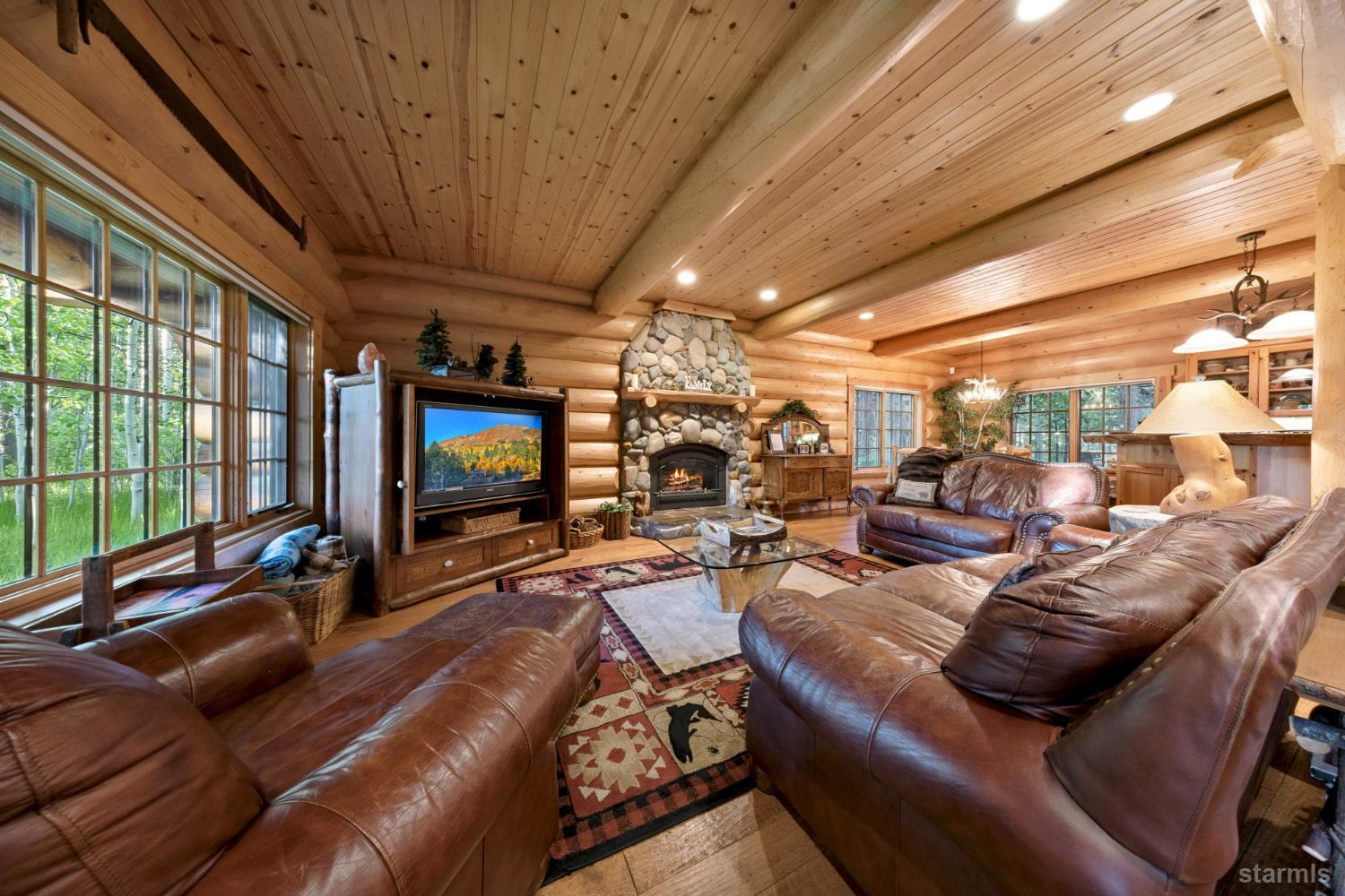 3838 Meadow Road