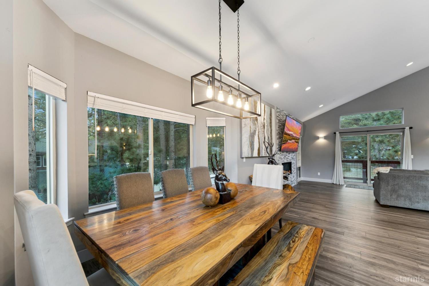 2810 Saint Nick Way