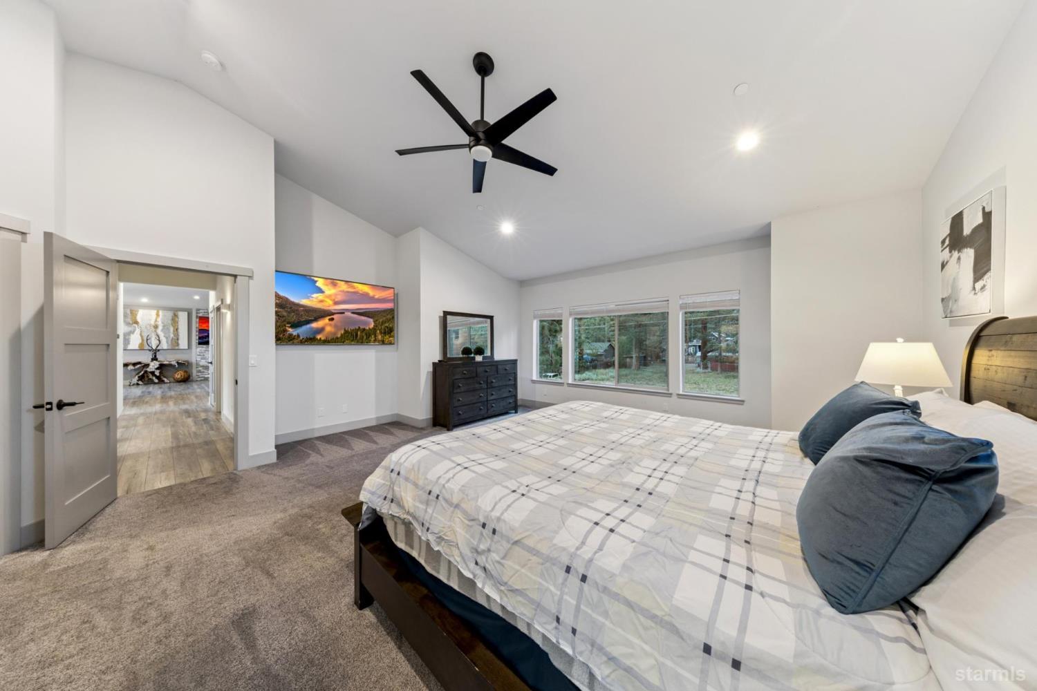 2810 Saint Nick Way