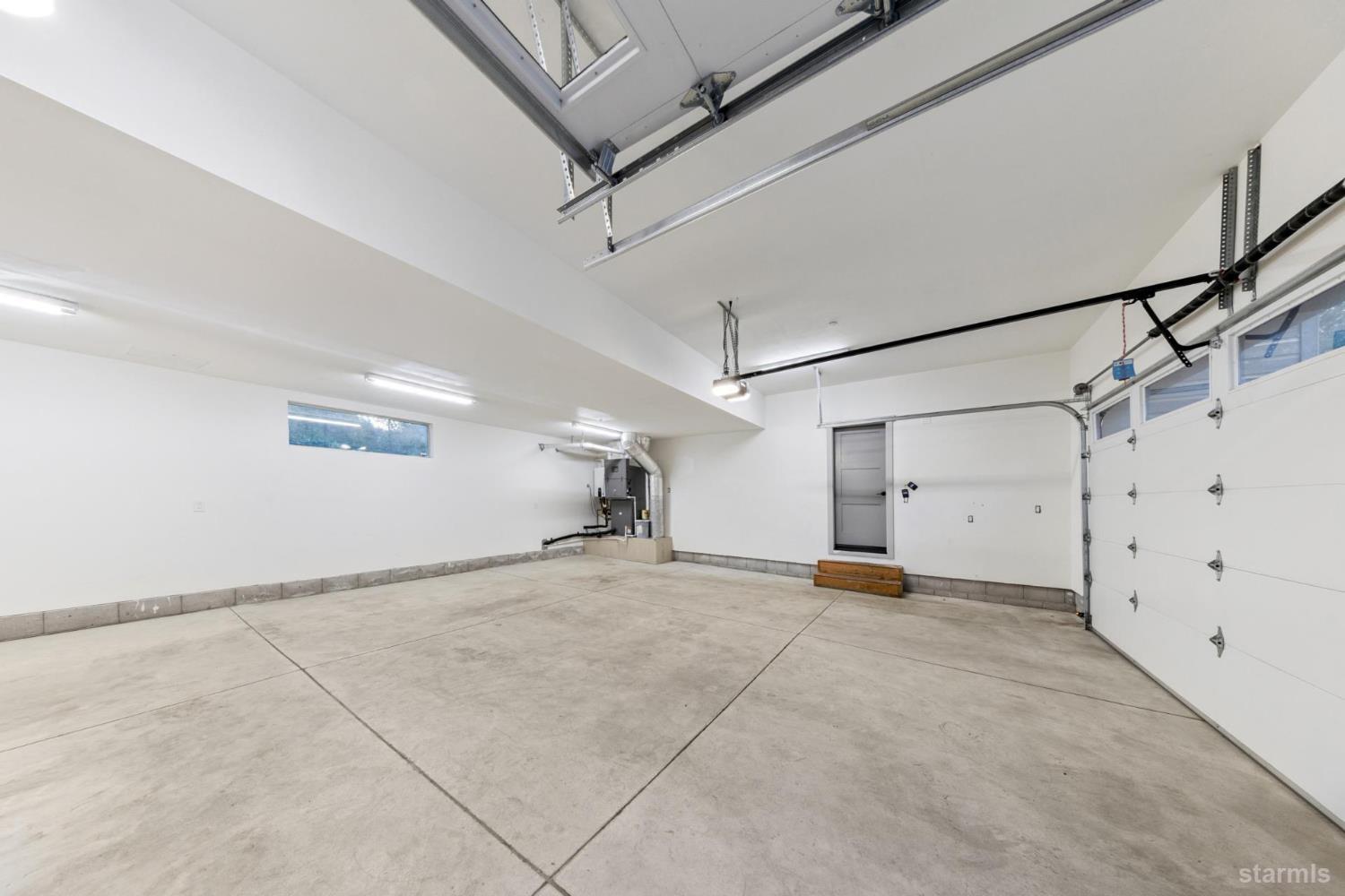2810 Saint Nick Way