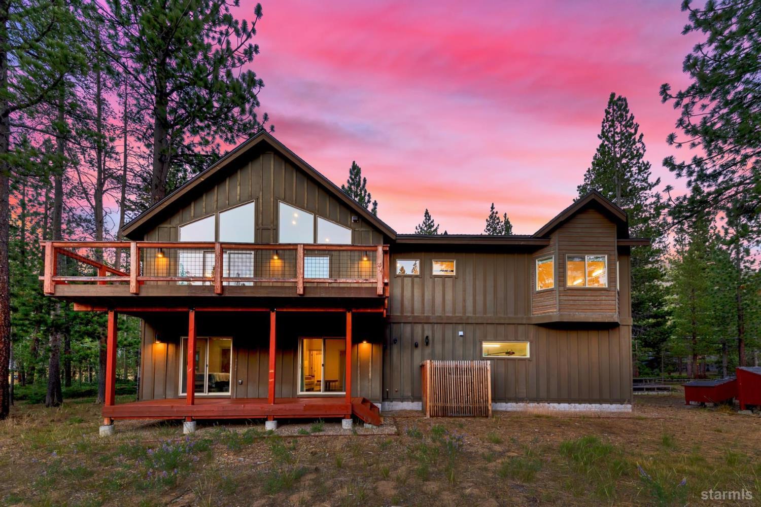 2810 Saint Nick Way
