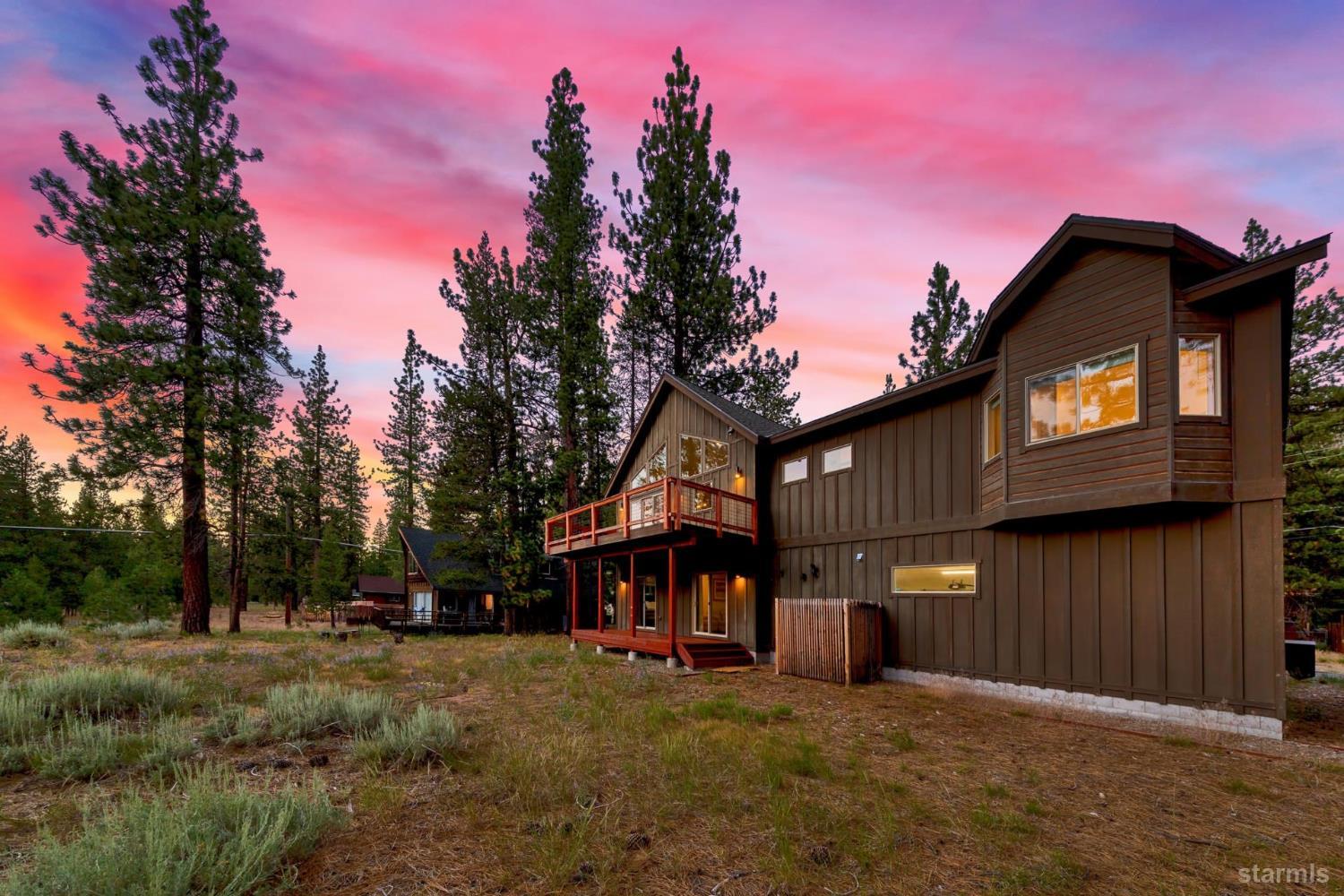 2810 Saint Nick Way