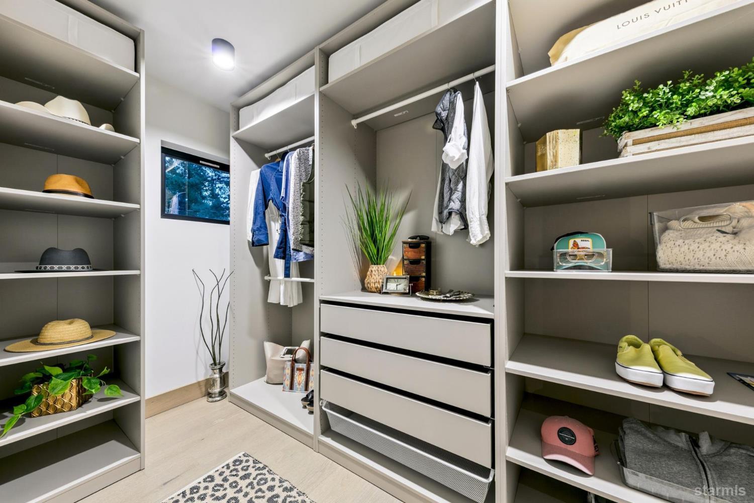 3370 Janet Drive