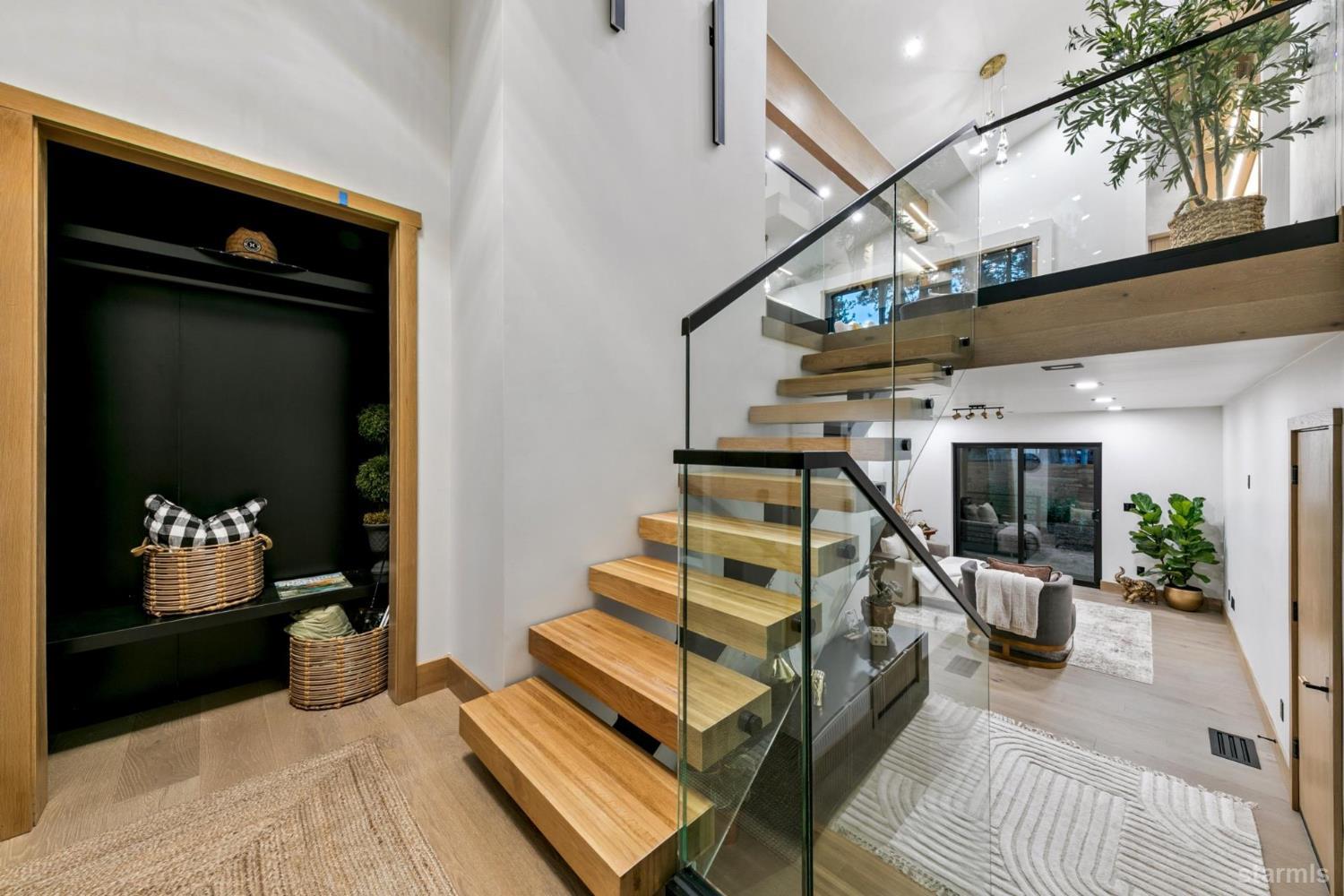 3370 Janet Drive