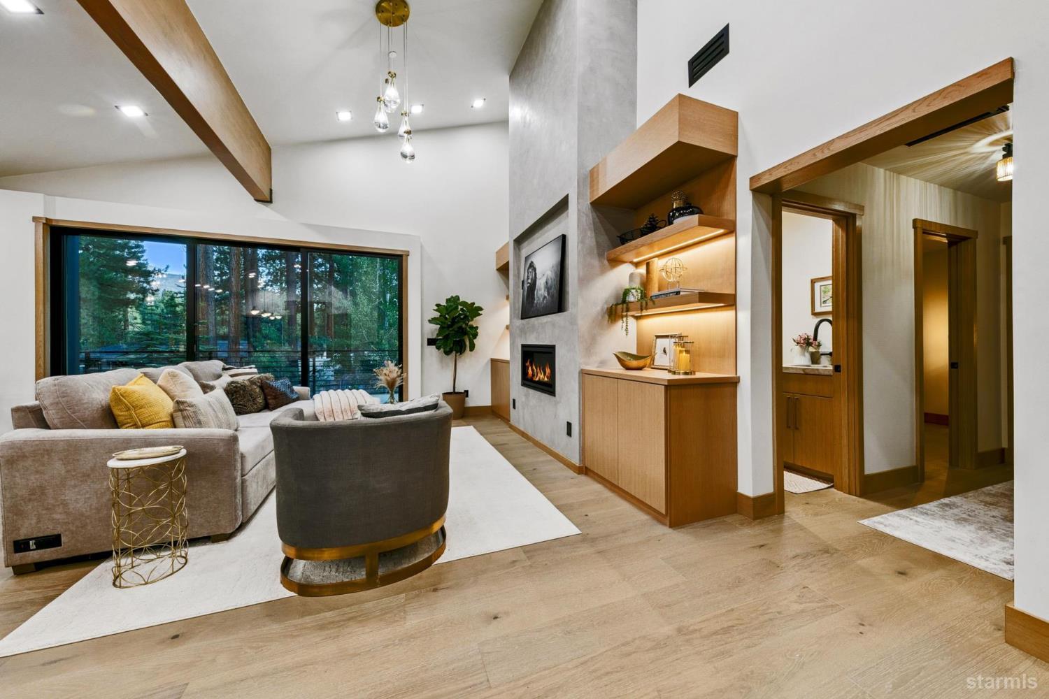 3370 Janet Drive