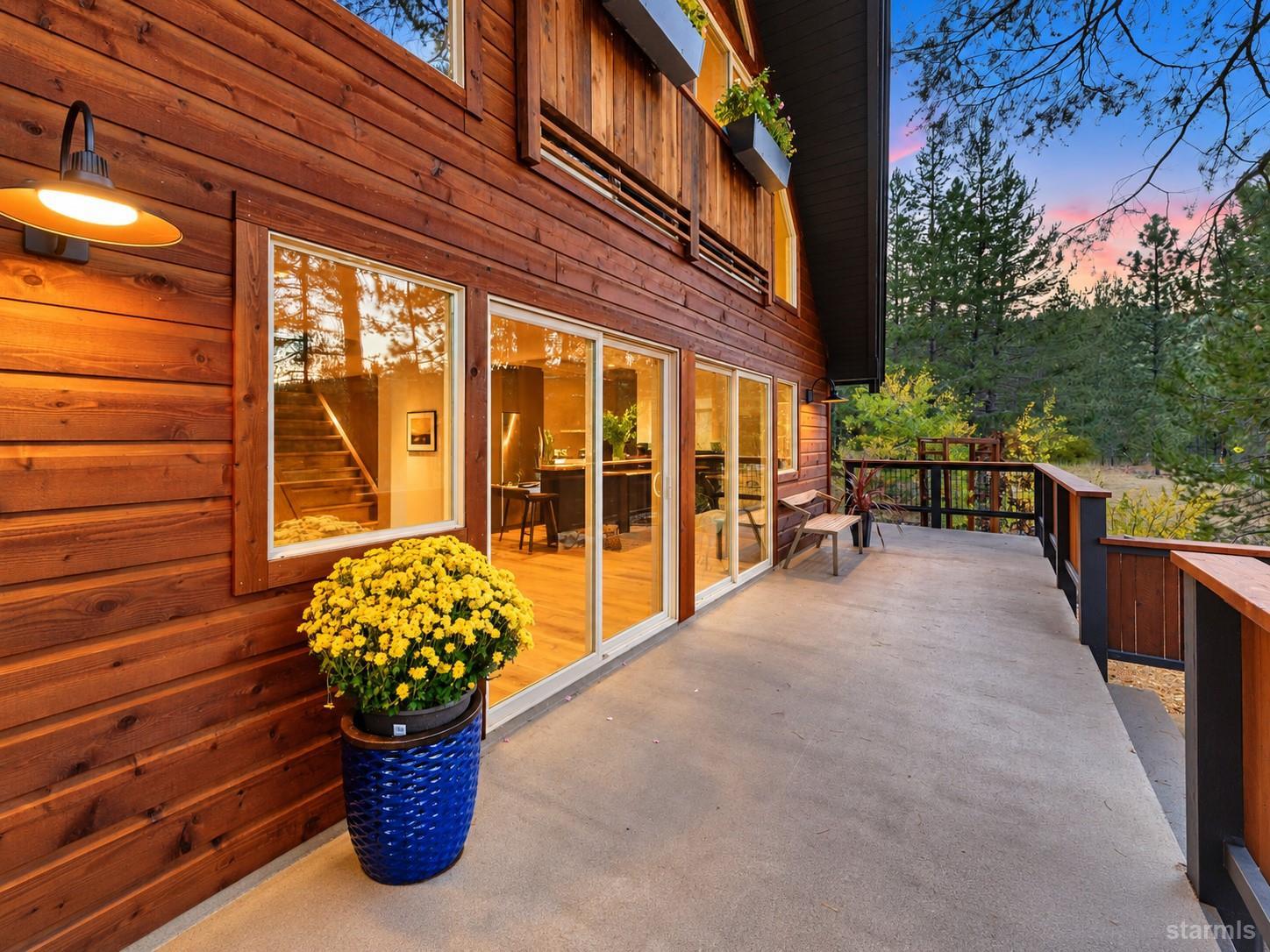 607 Lake Tahoe Boulevard