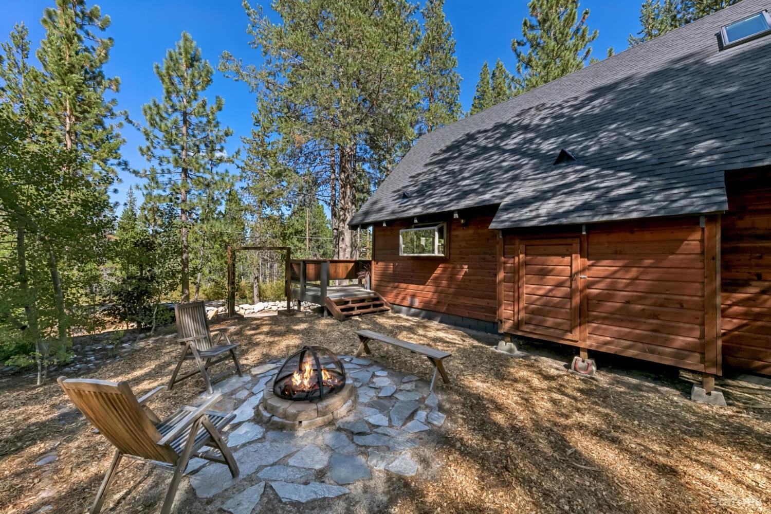 607 Lake Tahoe Boulevard