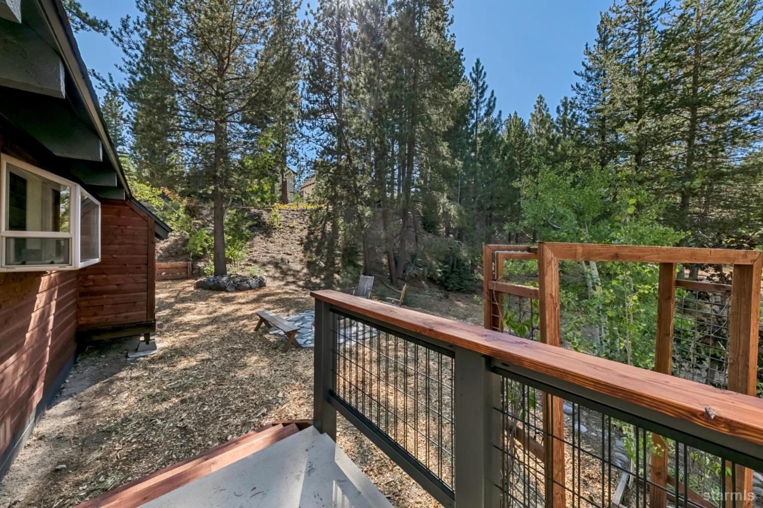 607 Lake Tahoe Boulevard