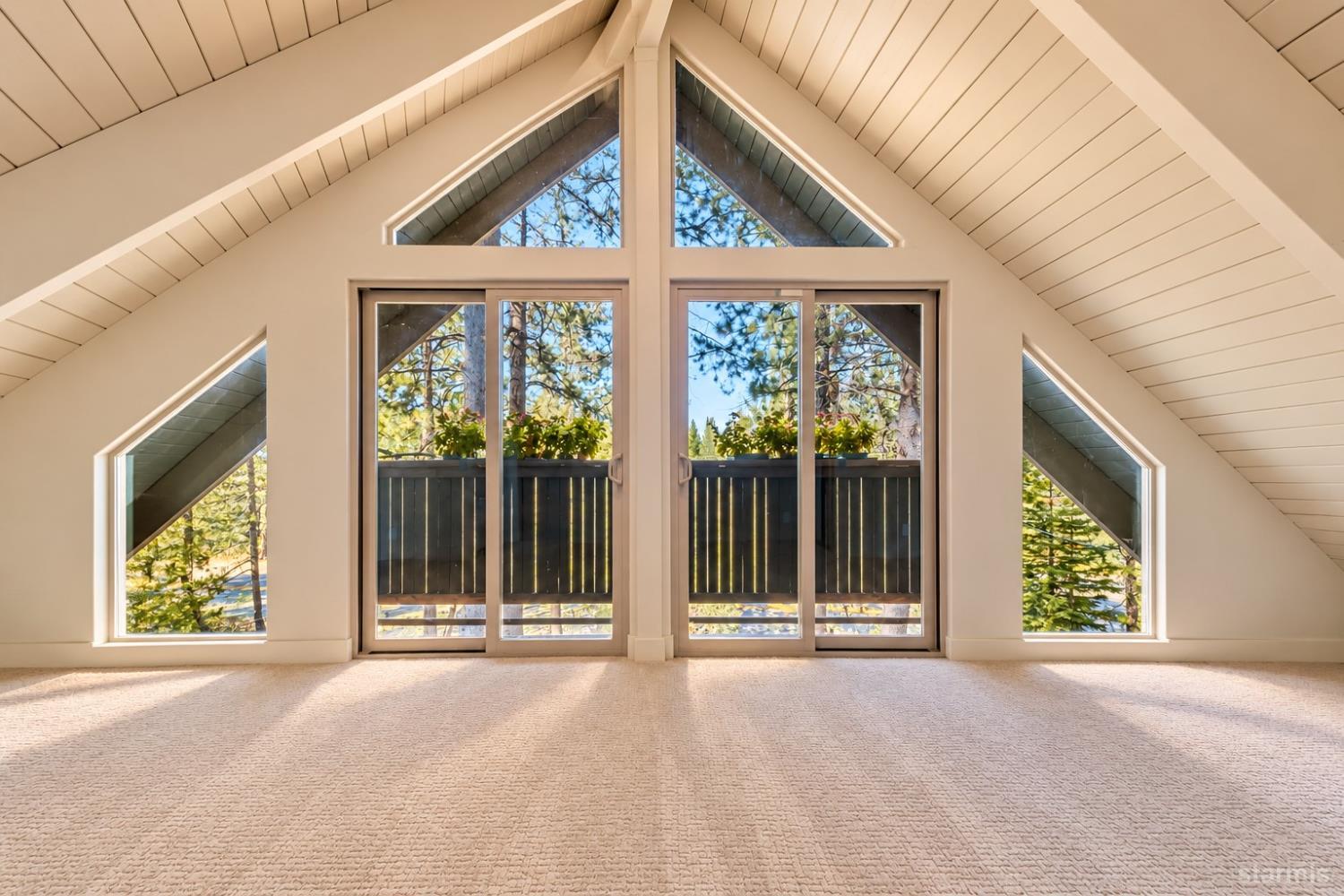 607 Lake Tahoe Boulevard