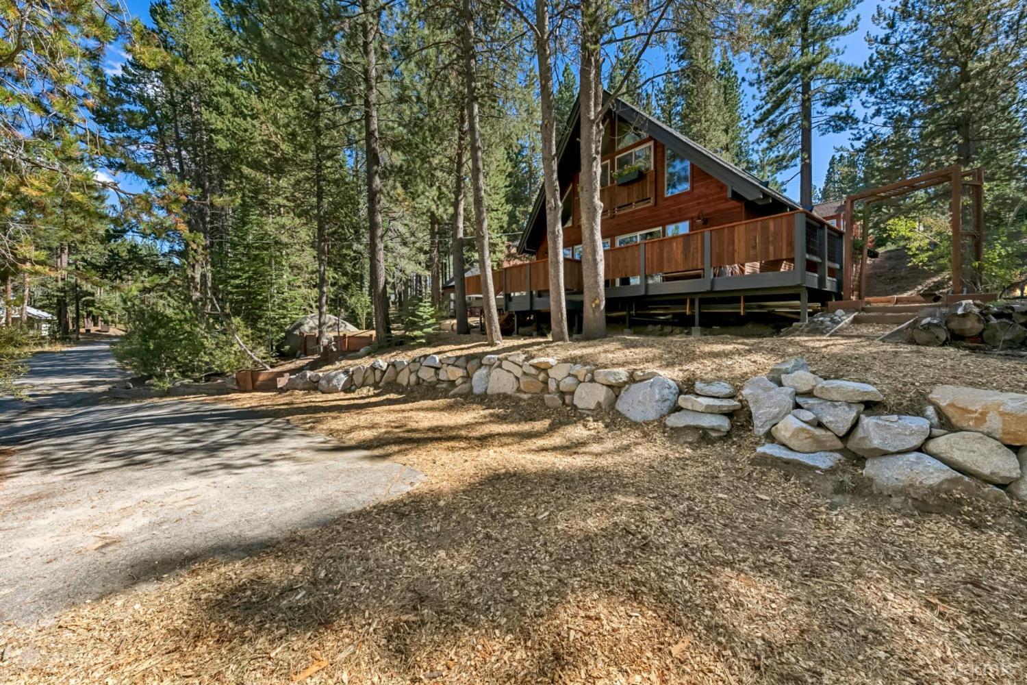 607 Lake Tahoe Boulevard