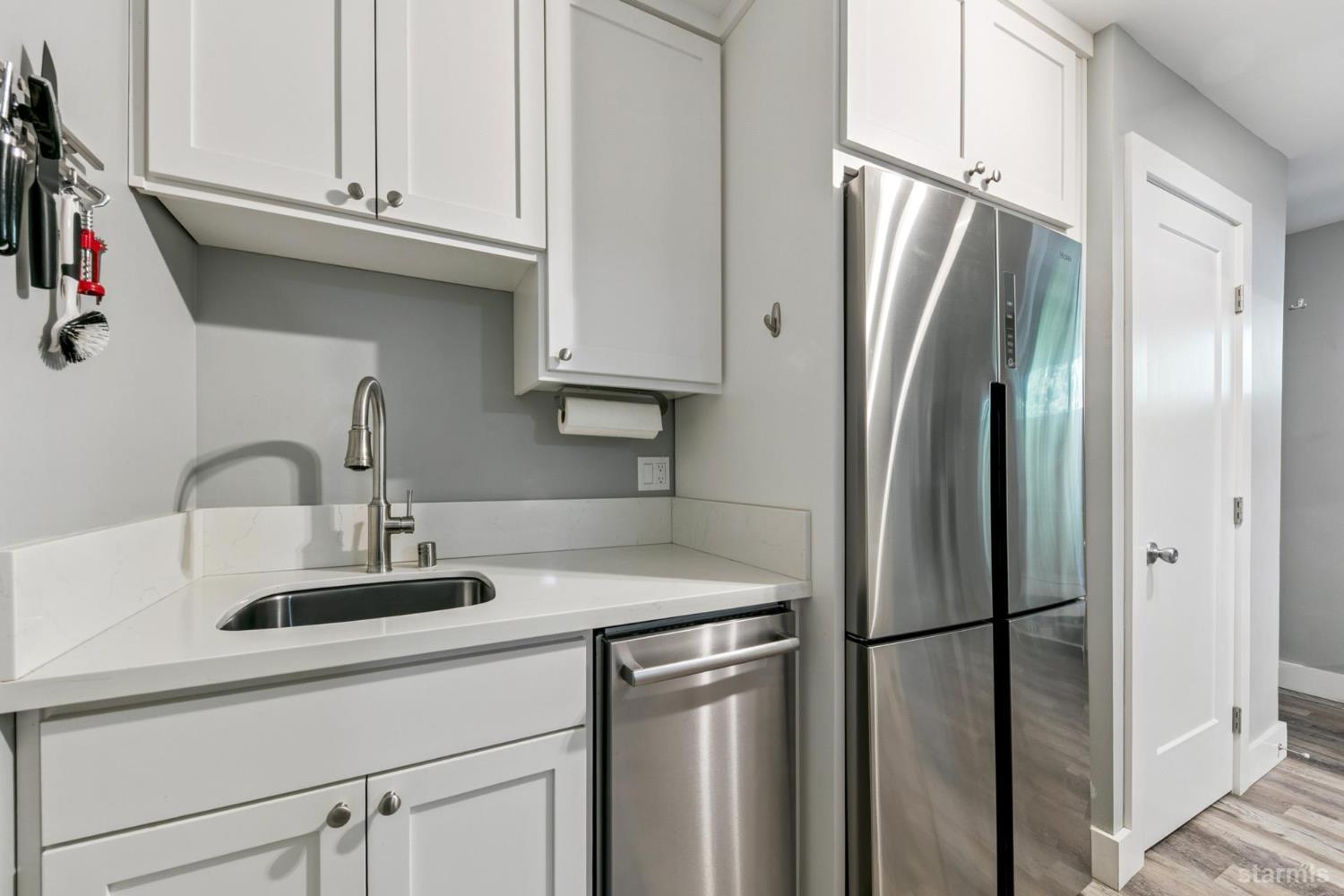 516 Emerald Bay Road Unit: 304