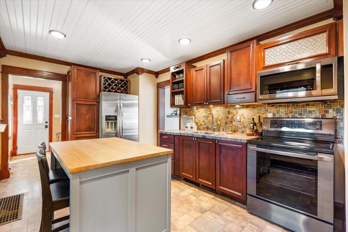 536 W Harrison Street