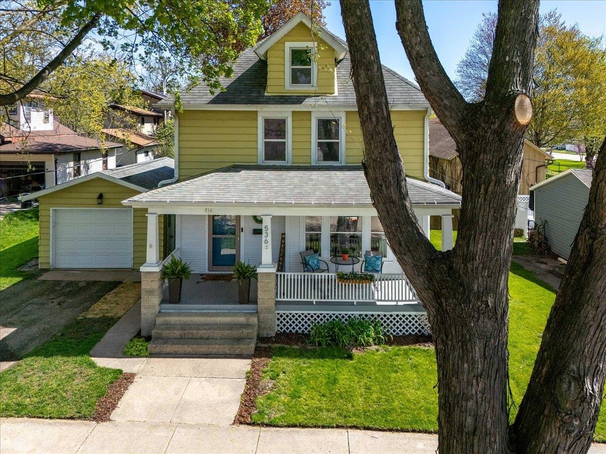 536 W Harrison Street