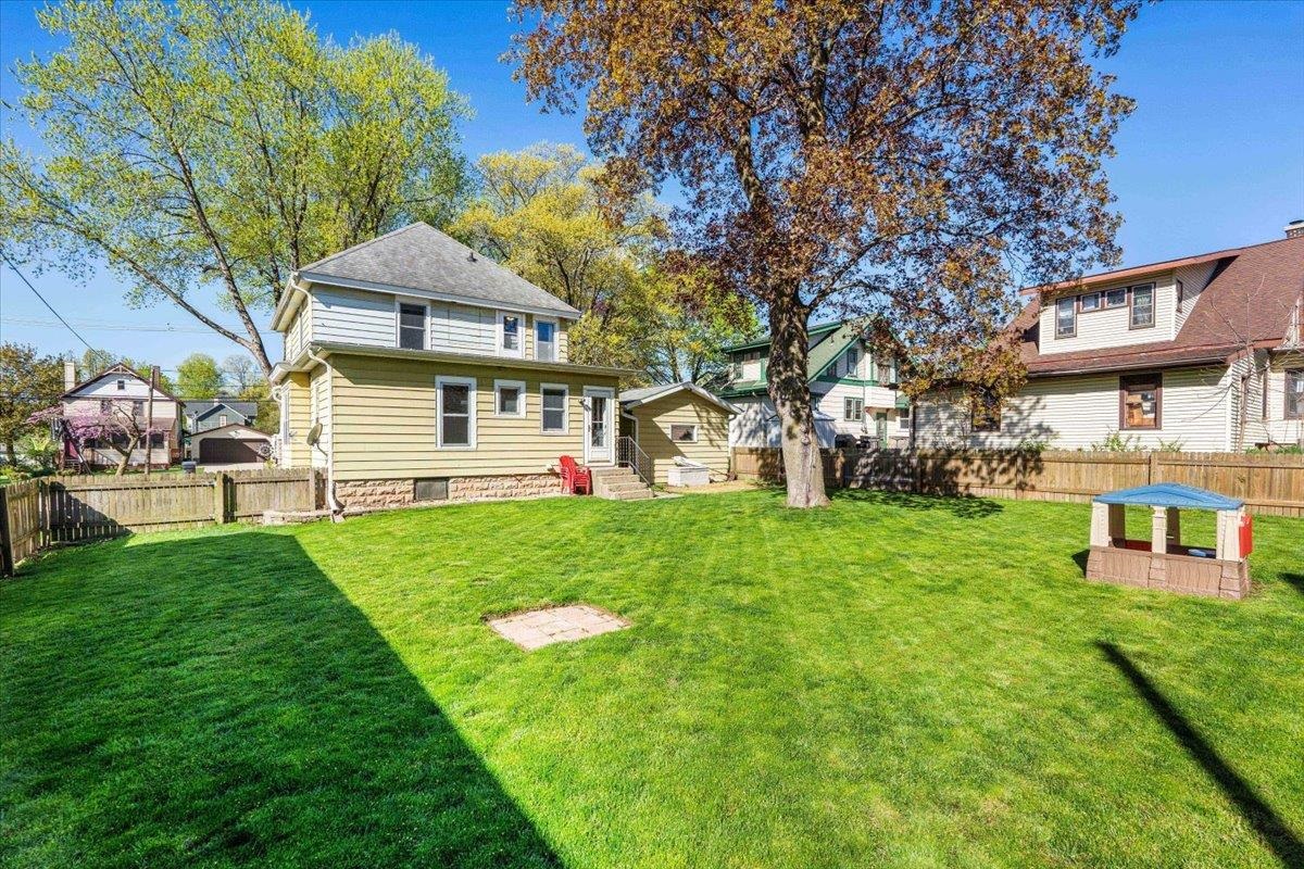 536 W Harrison Street