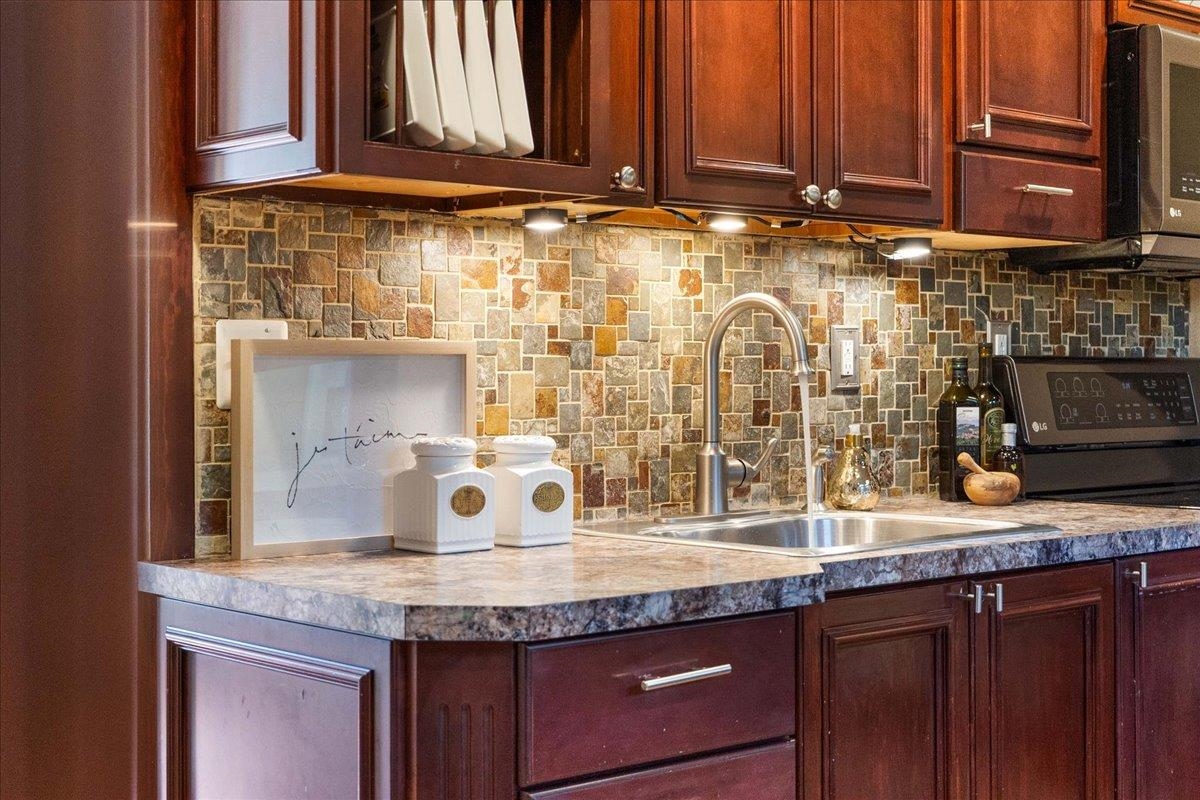 536 W Harrison Street