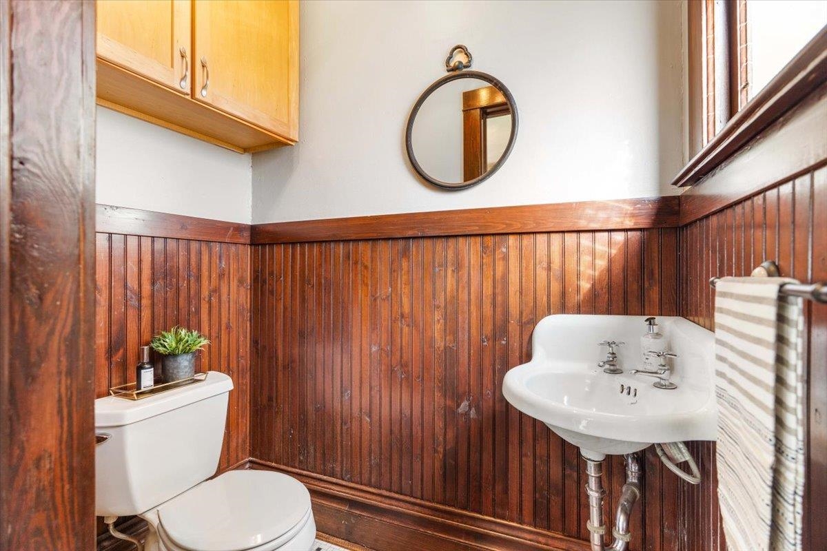 536 W Harrison Street