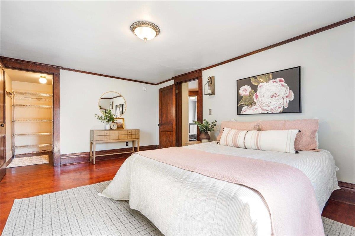 536 W Harrison Street