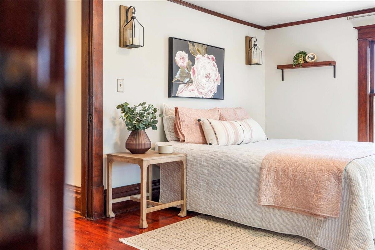 536 W Harrison Street