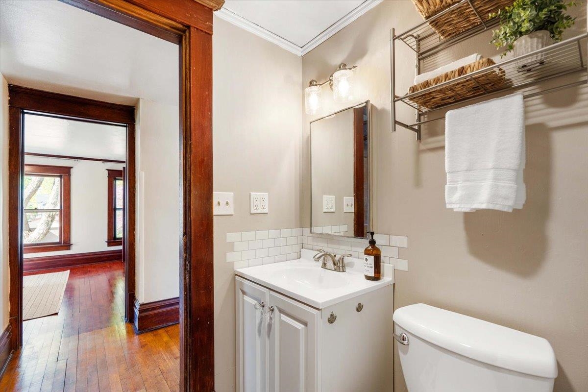 536 W Harrison Street