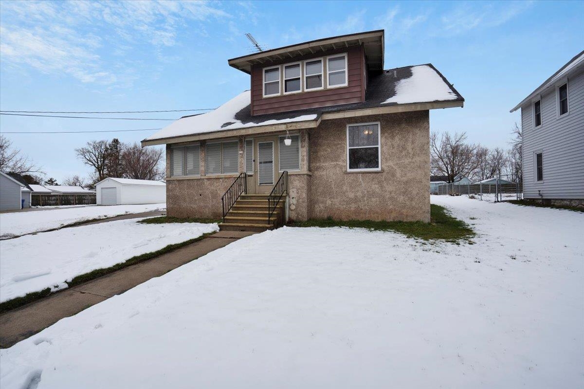 755 N Dickason Boulevard