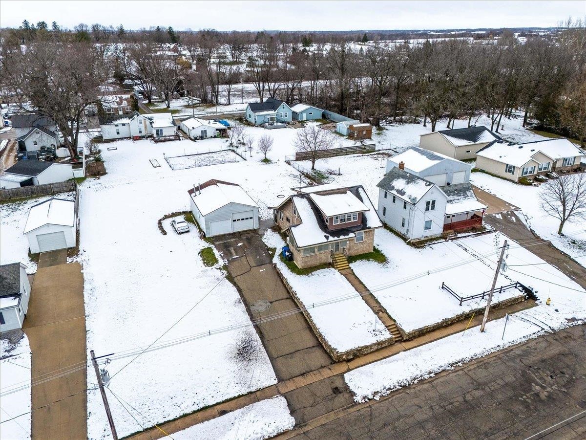 755 N Dickason Boulevard