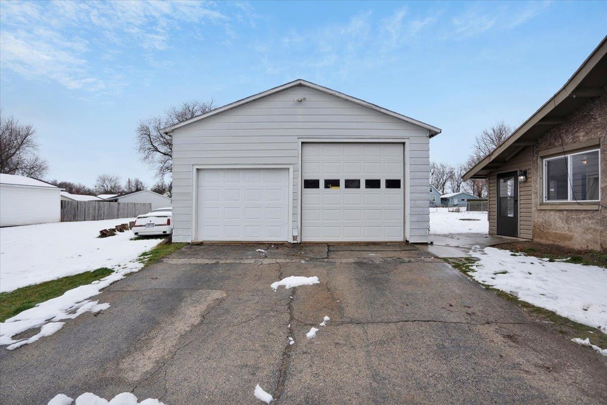 755 N Dickason Boulevard