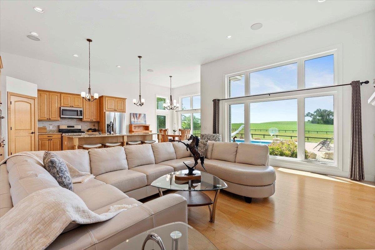 1567 Highway 19
