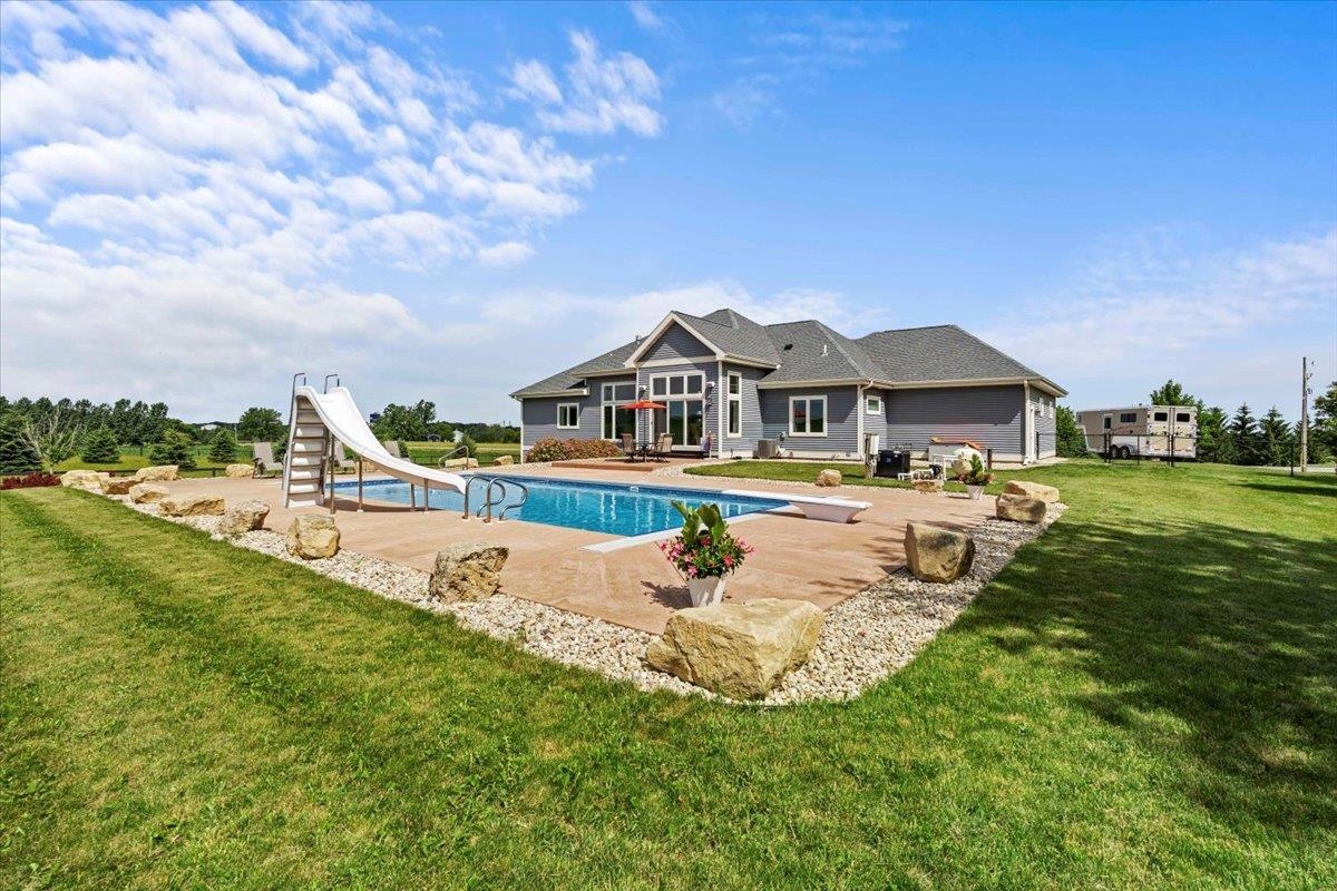 1567 Highway 19