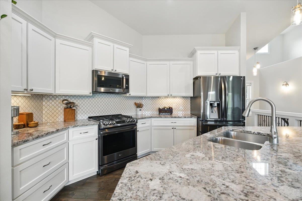 5826 Grassland Terrace