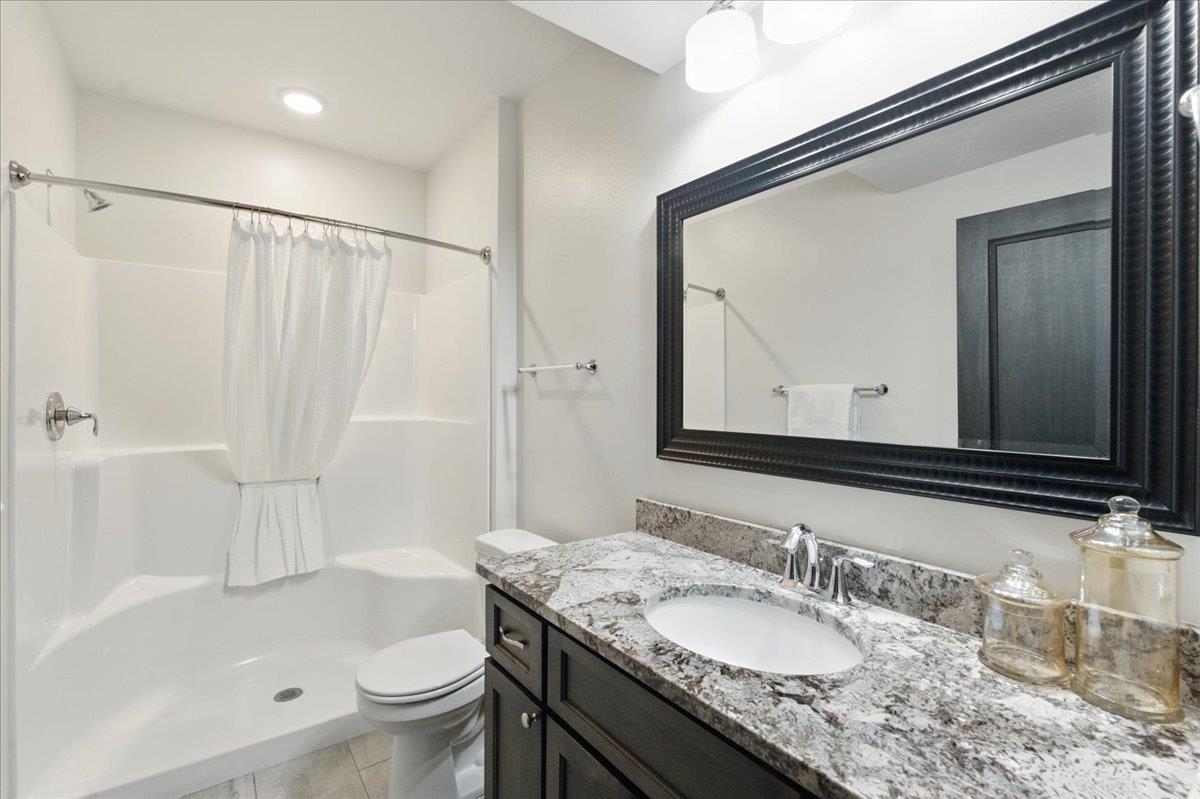 5826 Grassland Terrace