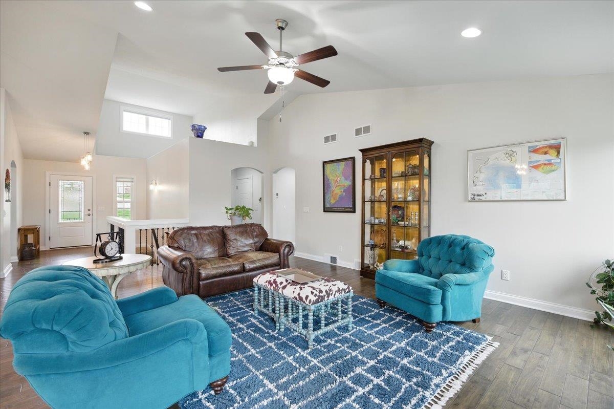 5826 Grassland Terrace