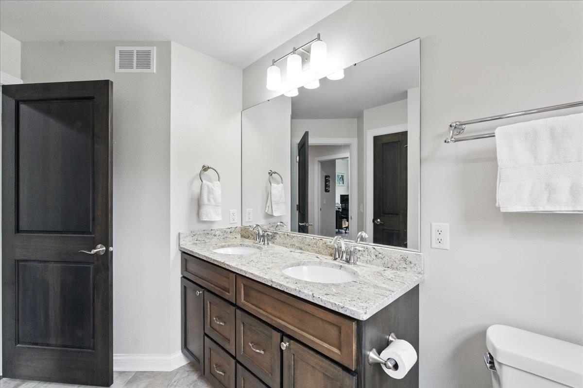 5826 Grassland Terrace