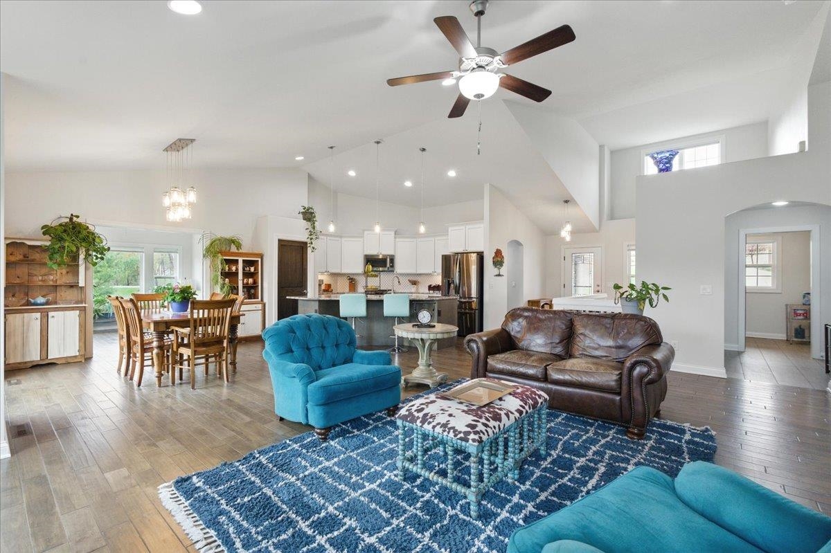 5826 Grassland Terrace