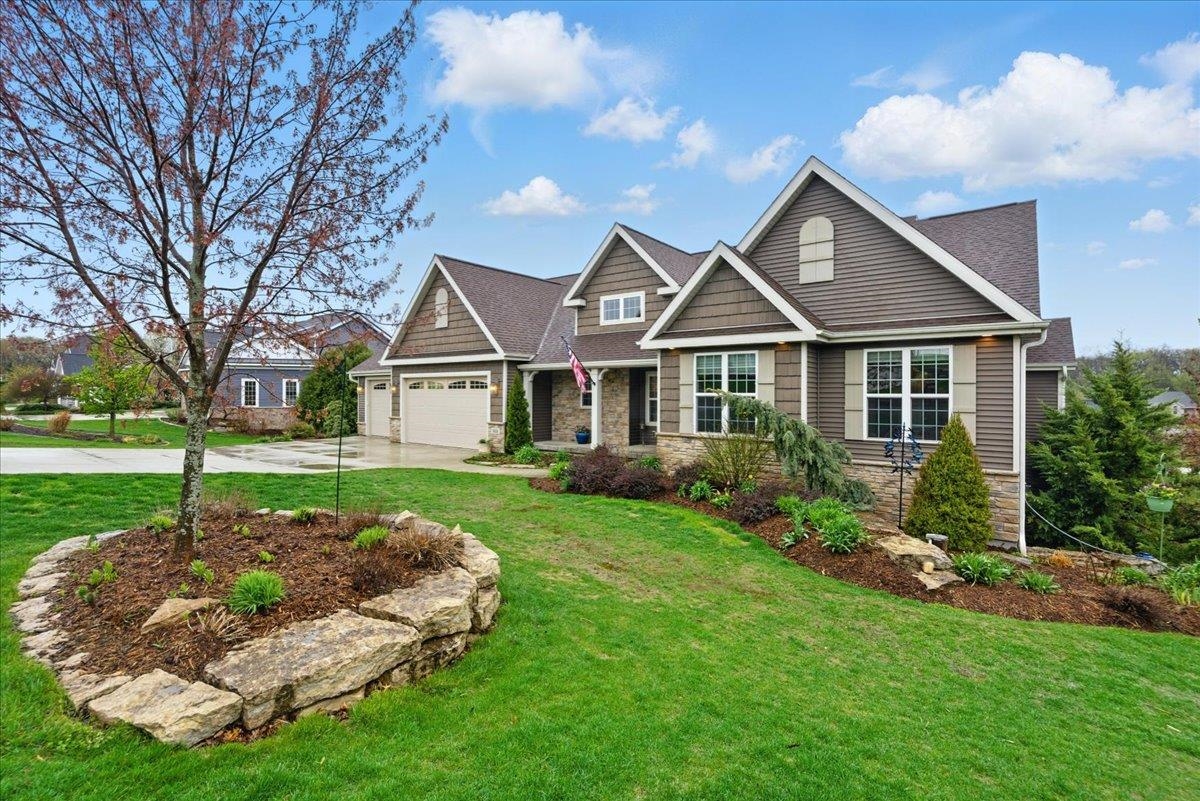 5826 Grassland Terrace