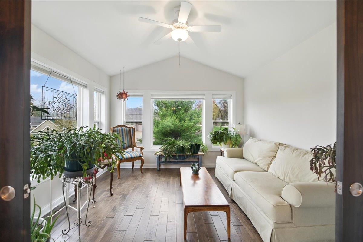 5826 Grassland Terrace