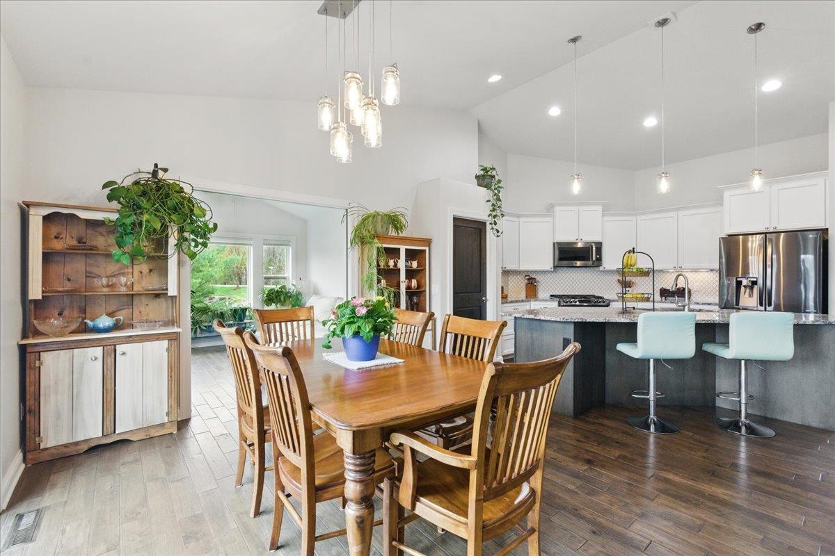 5826 Grassland Terrace