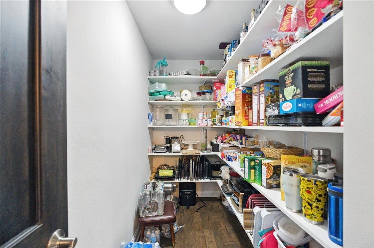 5826 Grassland Terrace