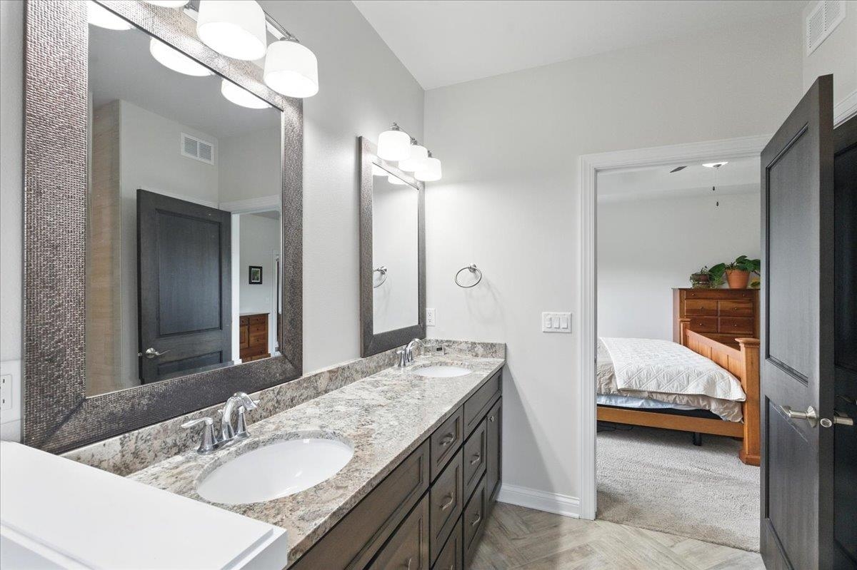 5826 Grassland Terrace