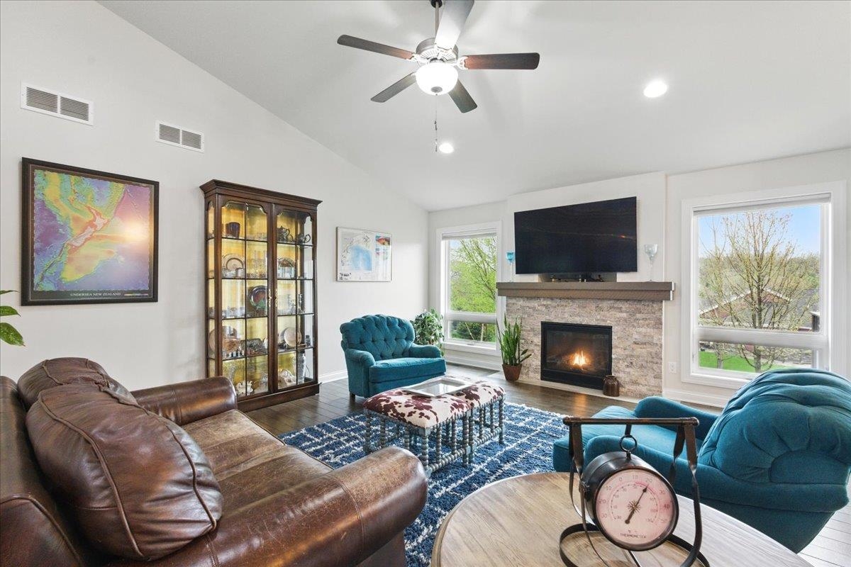 5826 Grassland Terrace