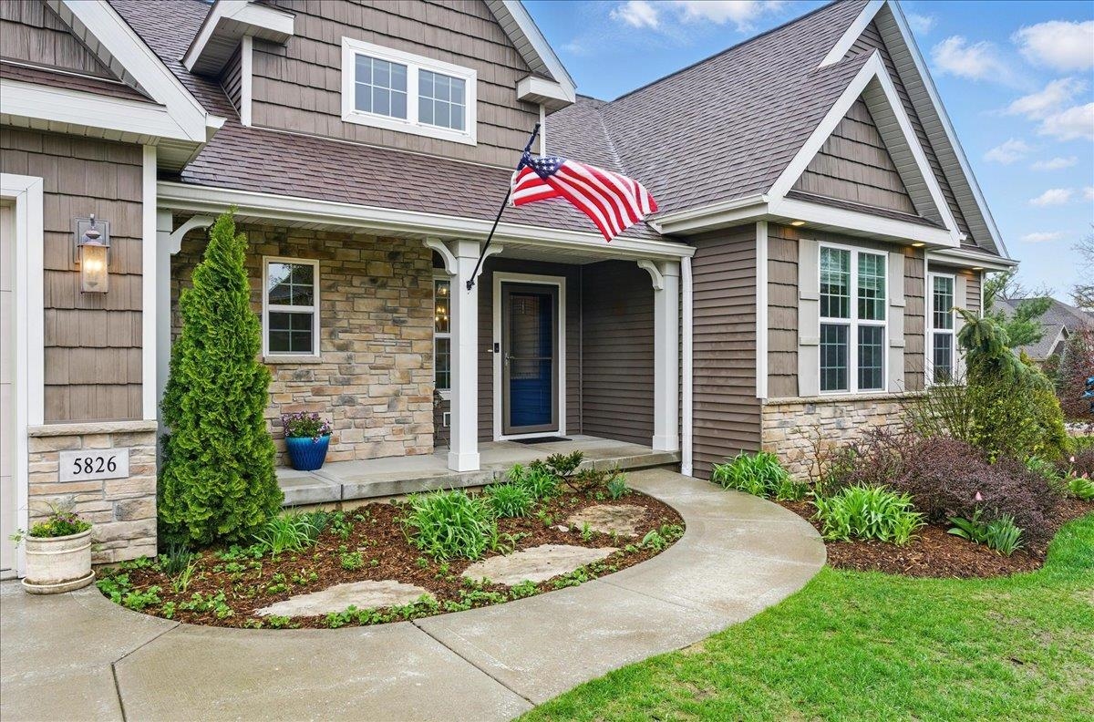5826 Grassland Terrace