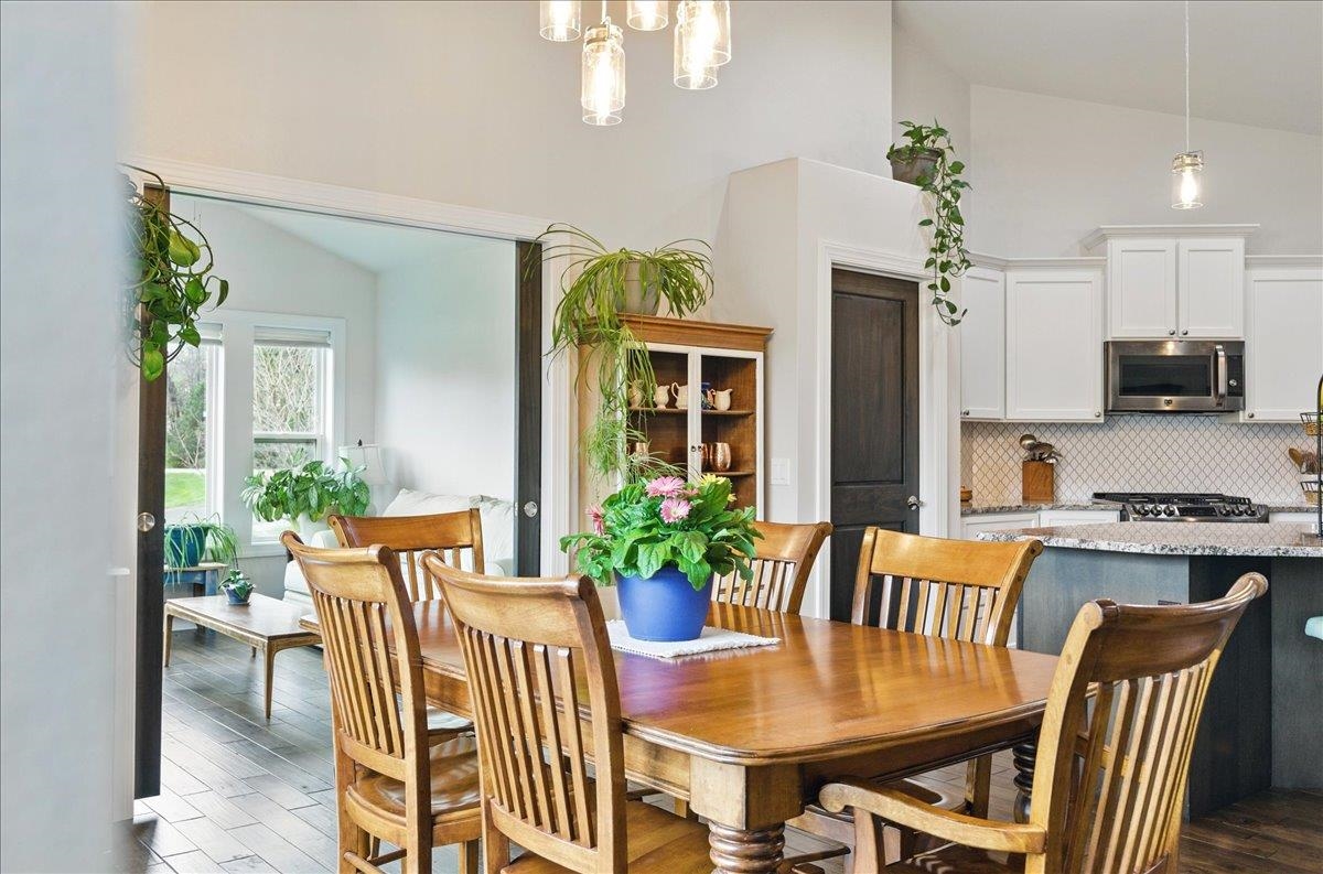 5826 Grassland Terrace