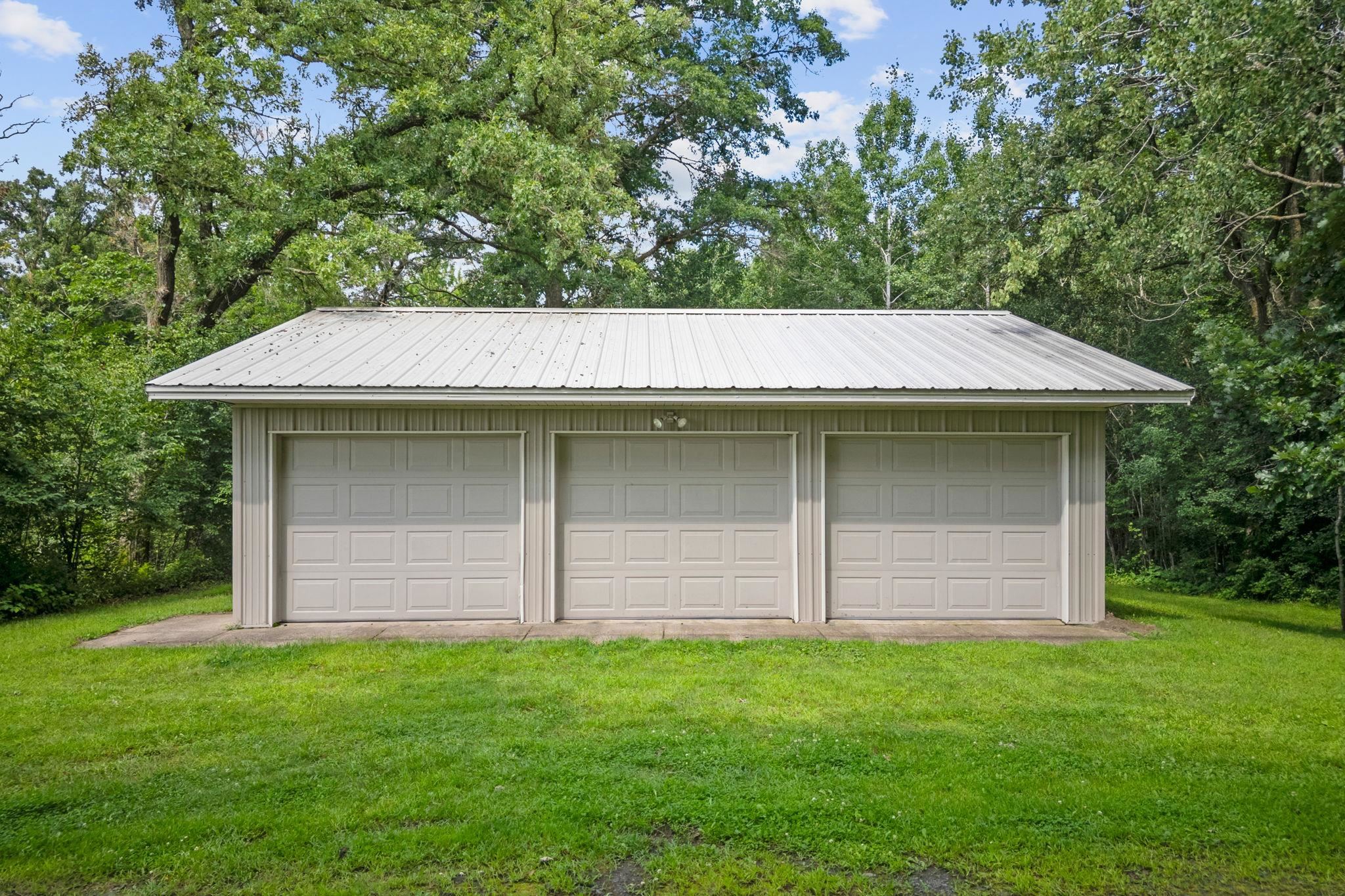 2427 Beede Lake Trail