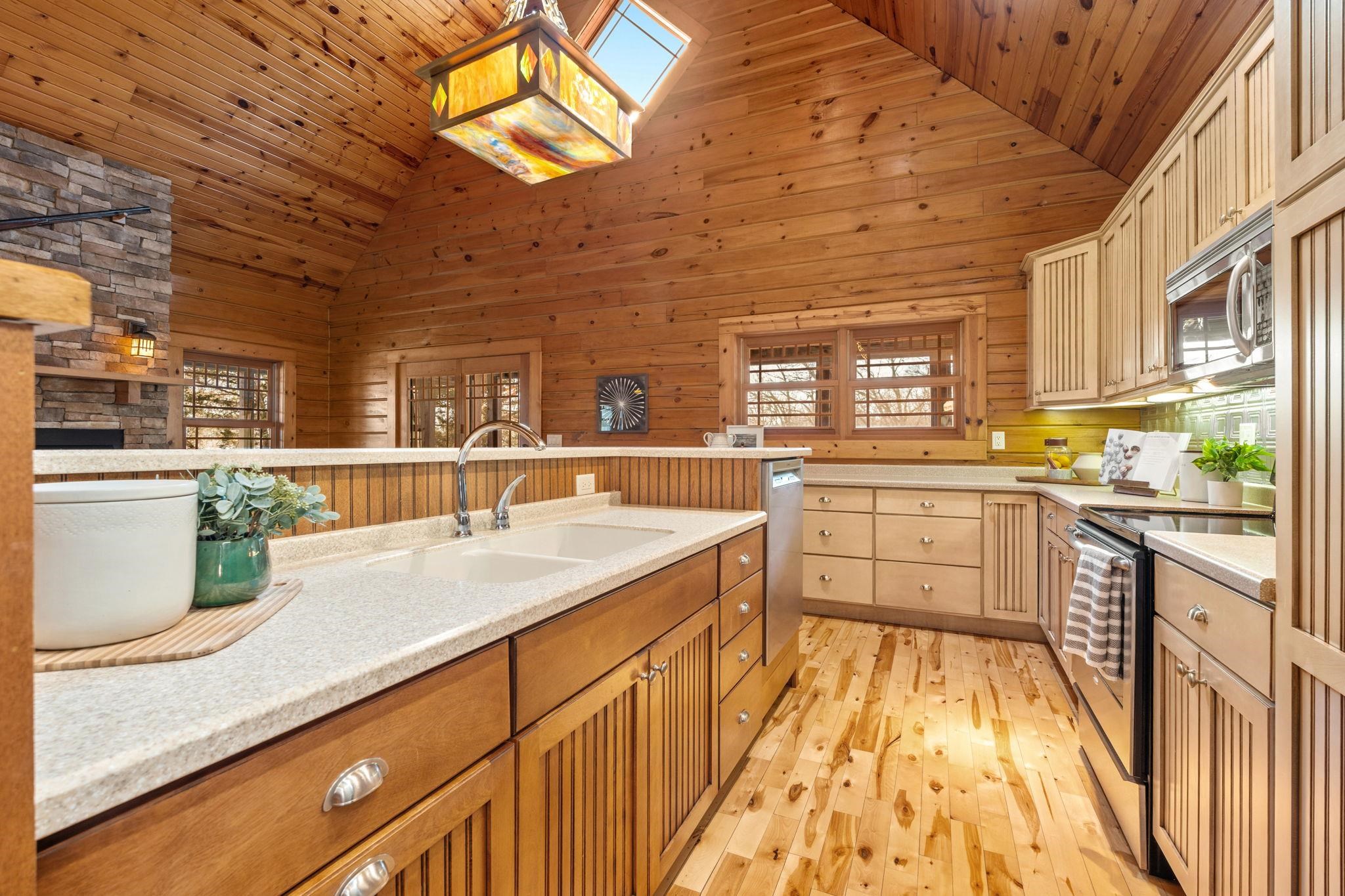 2427 Beede Lake Trail