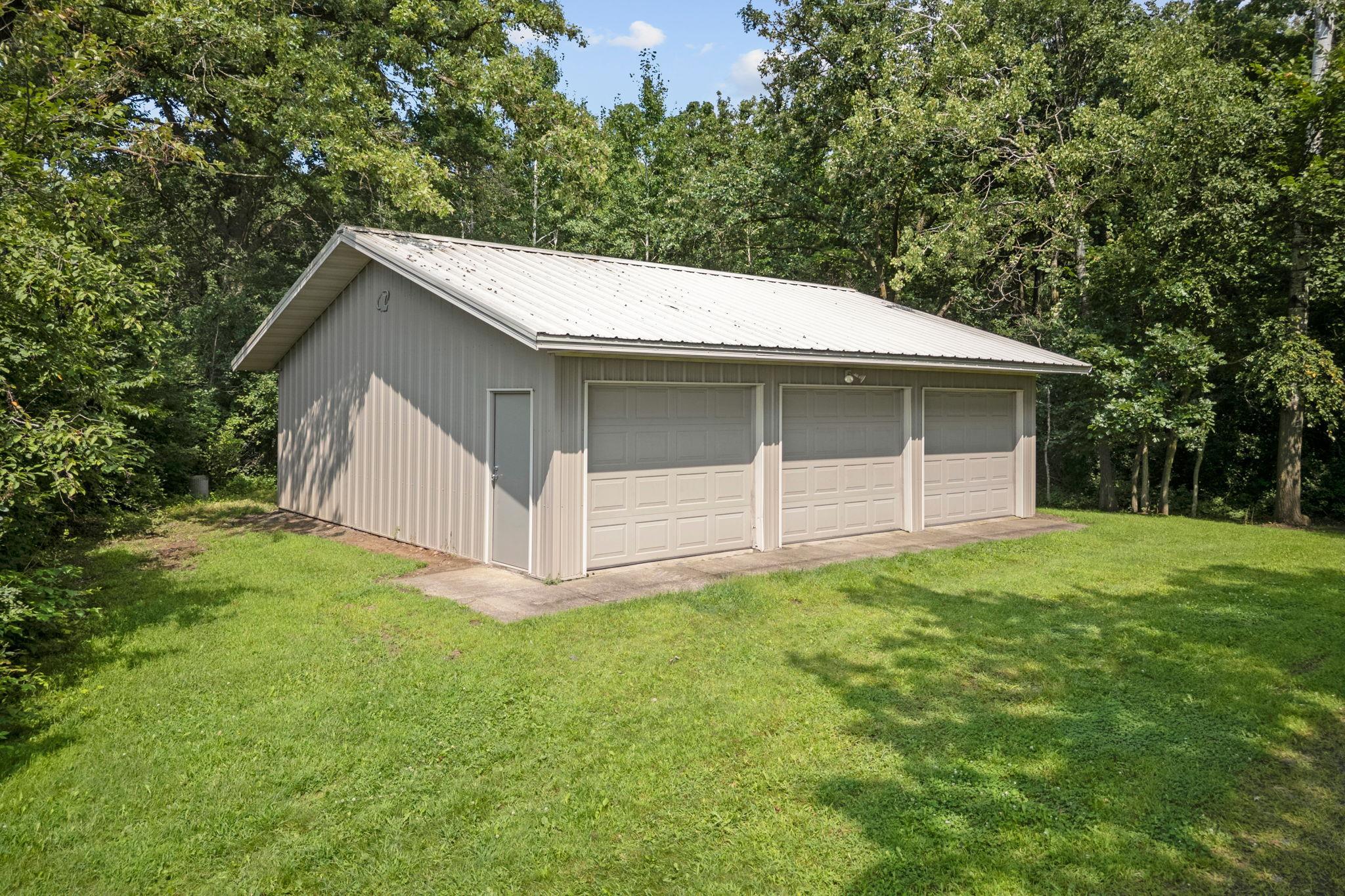 2427 Beede Lake Trail
