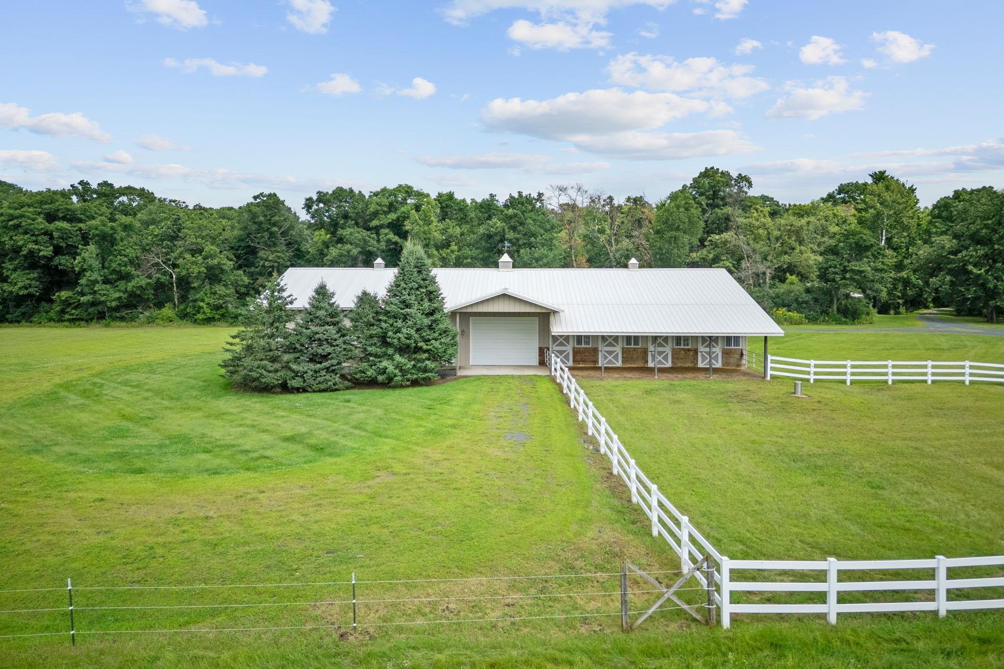 2427 Beede Lake Trail